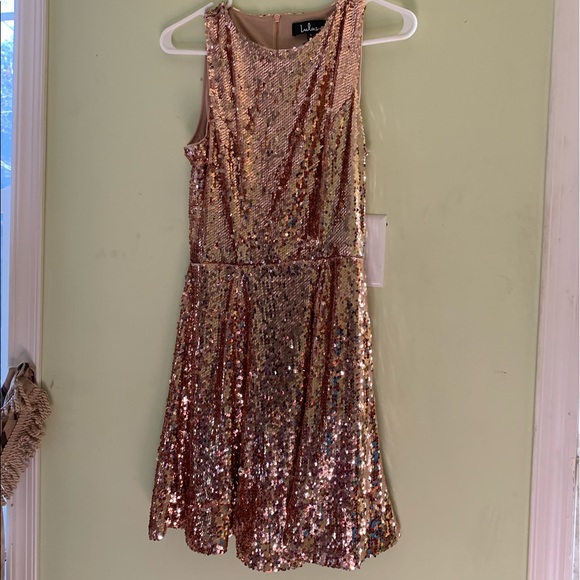 Lulus Dresses & Skirts - LULUS DRESS